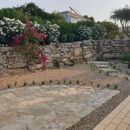 Stunning With Private Pool & View, Near Beach Villa