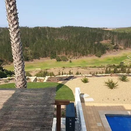 Stunning With Private Pool & View, Near Beach