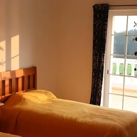 Stunning With Private Pool & View, Near Beach *